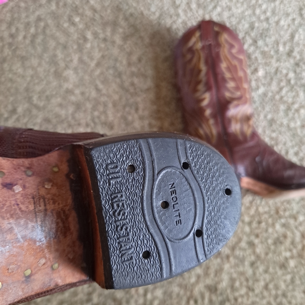 Justin Boots brown heeled cowboy boots - Picture 3 of 12